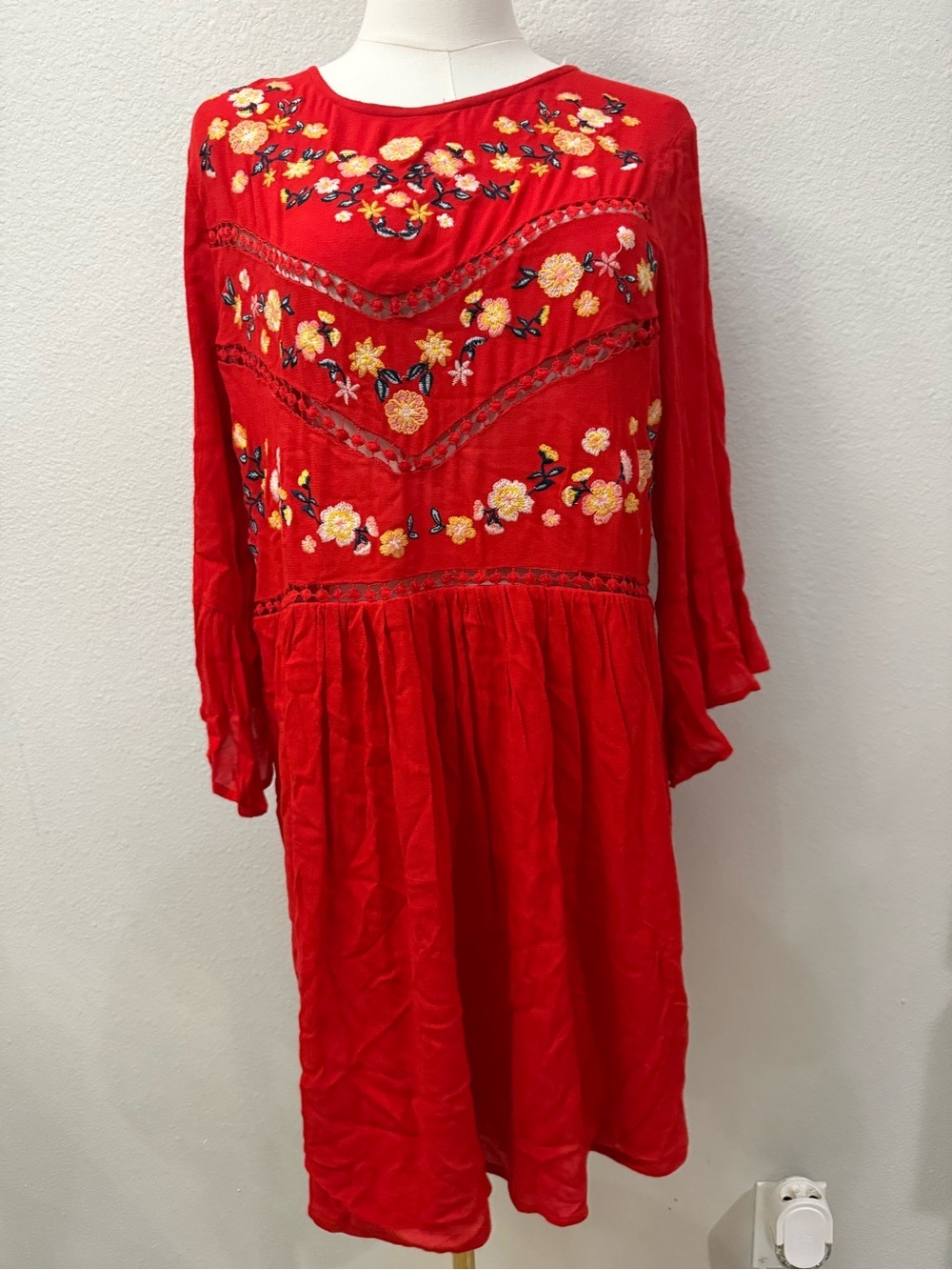 Blu Pepper NWT Red Embroidered Boho Dress